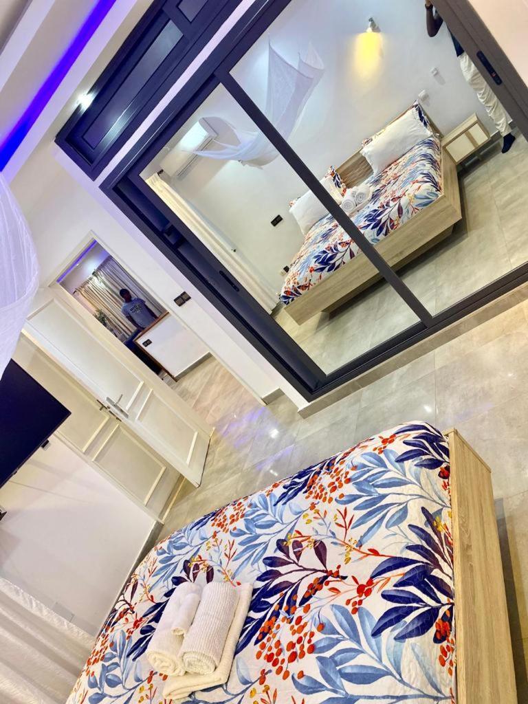 Luxury Suites Chester One Dakar Bagian luar foto